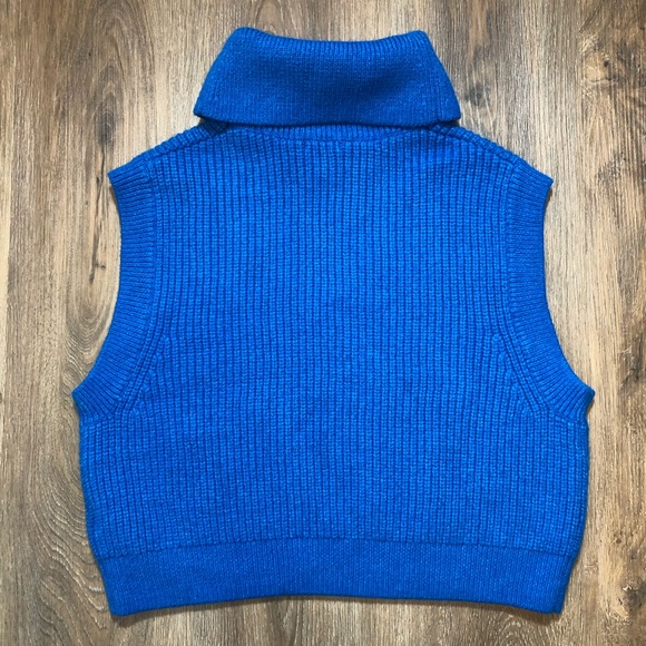 RW&CO. Cropped Cowl Neck Sweater Vest - Picture 10 of 17